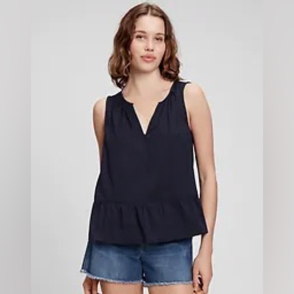 Gap Sleeveless Peplum Top NWT Medium